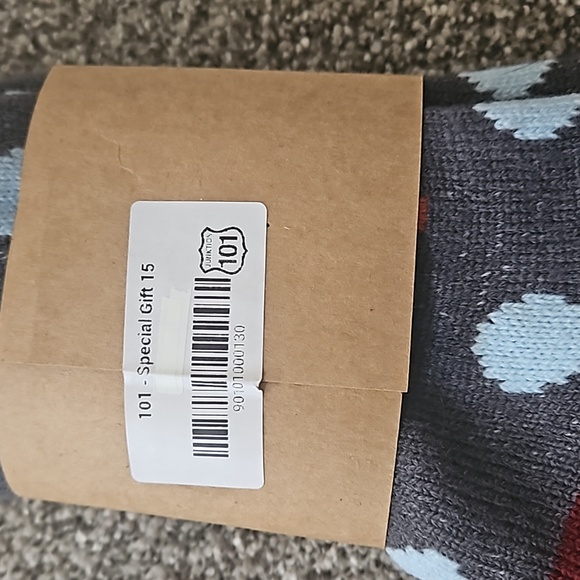 Junktion 101 Fuzzy Socks - Picture 3 of 4